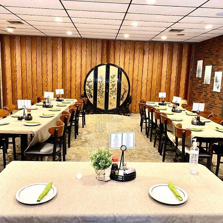 Regency Inn Iola Buitenkant foto