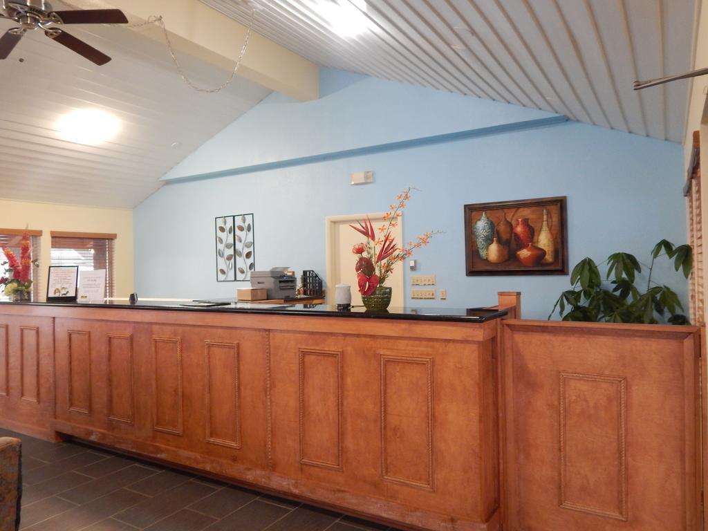 Regency Inn Iola Buitenkant foto